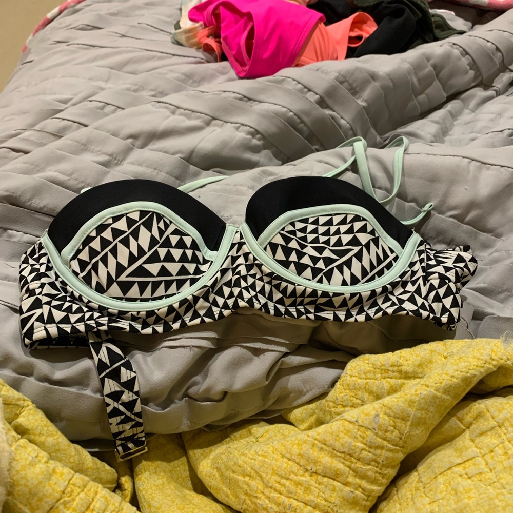 Xhilaration bikini top. Size: S